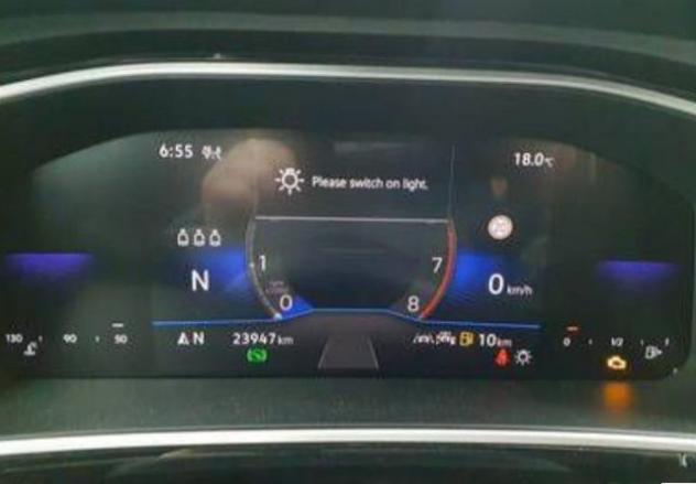 VOLKSWAGEN T-Roc 1.5 TSI ACT DSG R-Line rif. 23793086 - Foto 5