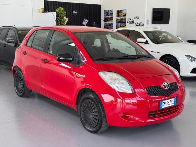 Toyota Yaris 1.0 5 porte - Foto 3