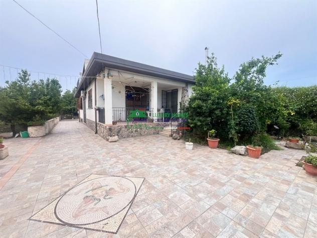 Rif: 2557 - Villetta indipendente con ampio giardino, garage e pertinenze – Contrada Deserto, Comiso