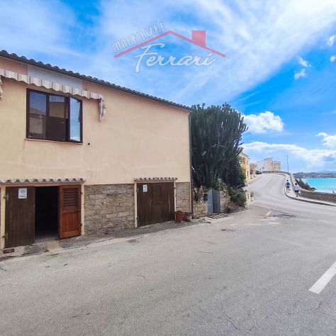 RIF 219 **Isola della Maddalena "Sardegna" Casa Indipendente -Fronte mare - Foto 2
