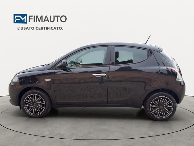 Lancia Ypsilon 1.0 FireFly 5 porte Hybrid Gold - 2023 - Foto 3