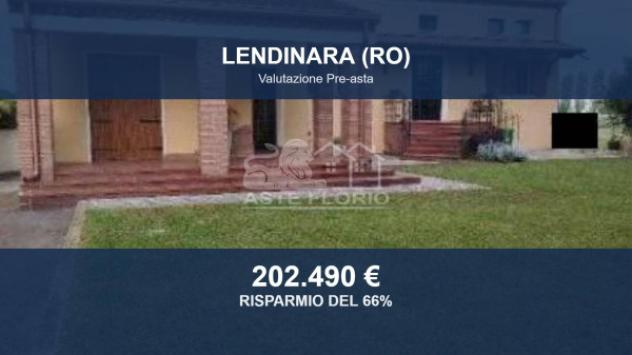 Immobile in asta di 281 m², box auto in vendita a Lendinara