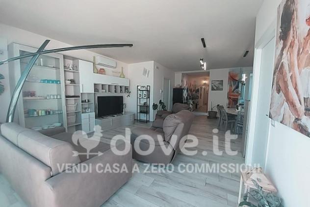 Villa di 150 m² con più di 5 locali e posto auto in vendita a Mondolfo - Foto 16