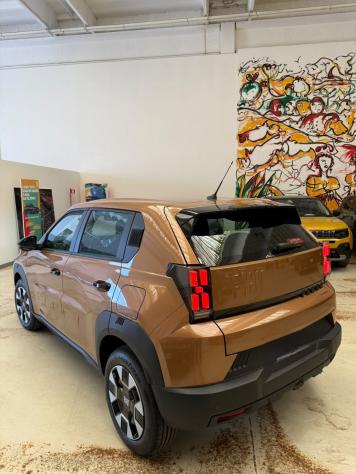 Fiat Grande Panda 1.2 Hybrid 110 CV S&S Icon - Foto 6