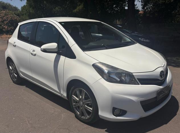 Toyota Yaris 1.4 D-4D 5 porte Lounge