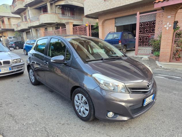 Toyota Yaris 1.3 5 porte Style - Foto 2