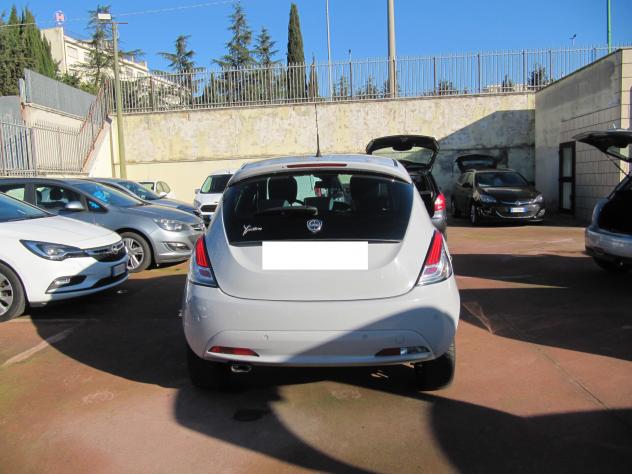 Lancia Ypsilon 1.2 69 CV 5 porte GPL Ecochic Mya - Foto 3