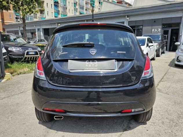 Lancia Ypsilon 1.0 FireFly 70cv Hybrid Alberta Ferretti - Foto 5