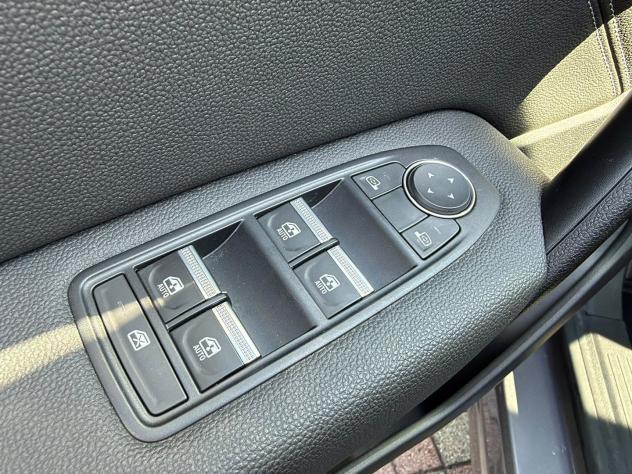 Renault Captur II 2019 1.6 E-TECH Plug-in Hybrid 160cv Techno Auto - Foto 8