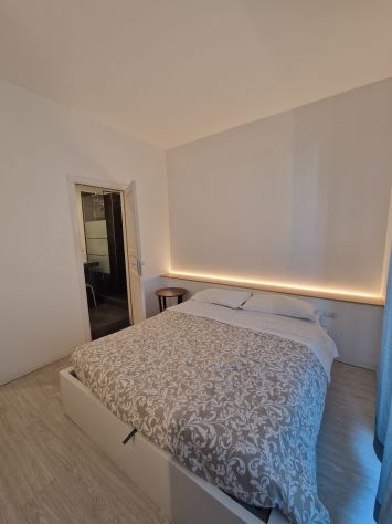 AMPIA STANZA CON BAGNO PRIVATO LARGO CIAIA BARI - Foto 3