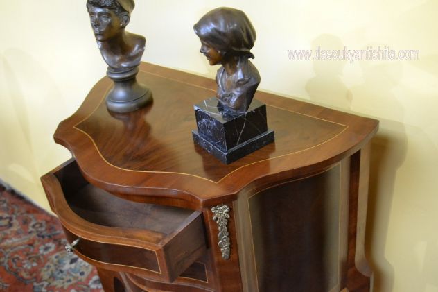 Tavolino-comodino a tre cassetti stile Luigi XV - Foto 5