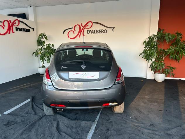 Lancia Ypsilon 1.0 FireFly 70cv Hybrid Gold - Foto 6
