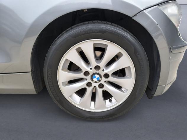 BMW Serie 1 116 D ELETTA 5 PORTE COME STA E GIACE COMMERCIANTI - Foto 7