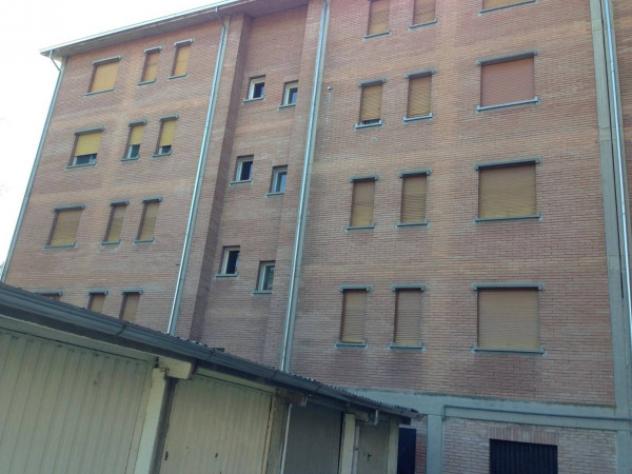 Immobile in asta di 95 m² con più di 5 locali in vendita a Guastalla - Foto 2