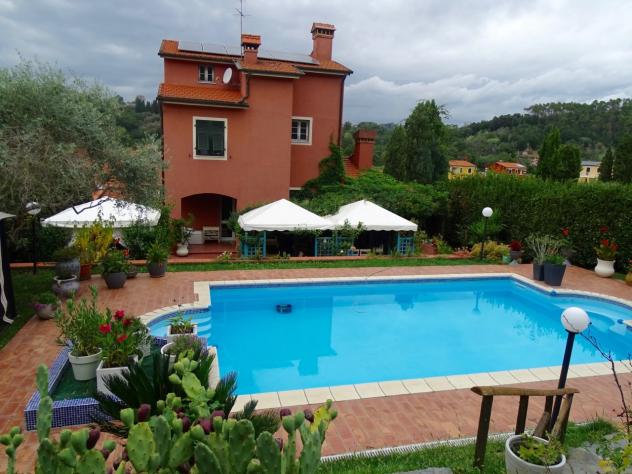 Villa in vendita a Sarzana