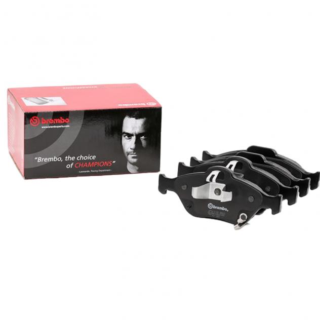 Kit Pastiglie Freno Anteriori Brembo Toyota Yaris P13 P9