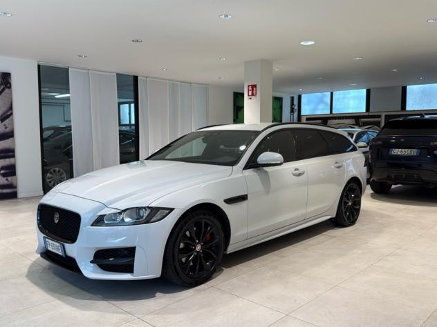 Jaguar XF Sportbrake 2.0D 180cv AWD auto Prestige Pelle 18”