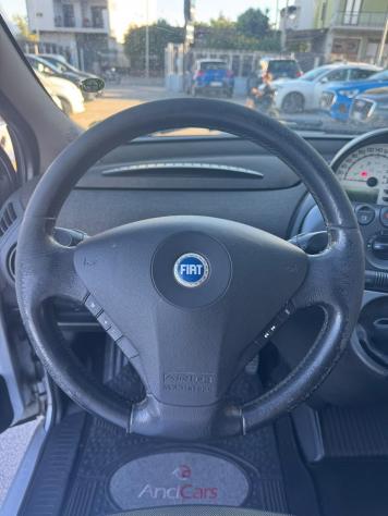FIAT Multipla Multipla 1.6 16v natural power Dynamic - Foto 7