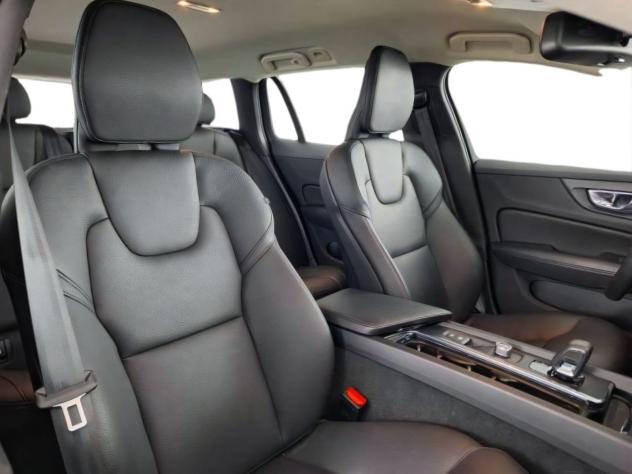 Volvo V60 B4 197+14 CV Mild Hybrid Diesel Automatica NAVI LED Momentum Business - Foto 8