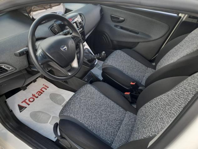 Lancia Ypsilon III 2015 1.0 firefly hybrid Silver s&s 70cv - Foto 10