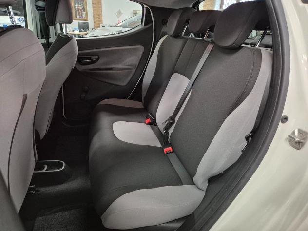 Lancia Ypsilon 1.2 69 CV 5 porte Silver - Foto 8