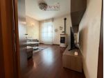 APPARTAMENTO CON TRE CAMERE  IN PICCOLA PALAZZINA