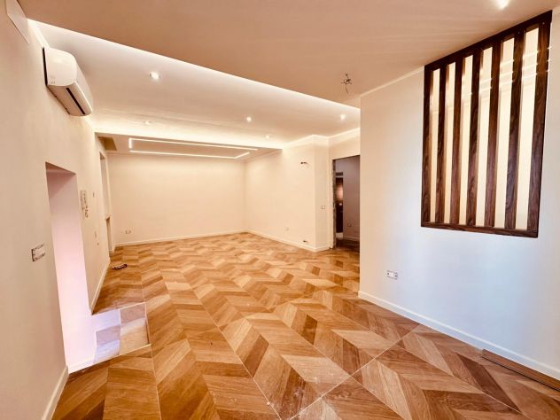 Soluzione indipendente con spazio esterno - Foto 3