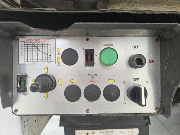 Renault master euro 6 con sponda montacarichi e motore nuovo - Foto 4