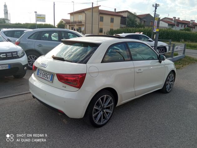 Audi A1 1.6 S.LINE TDI 105 CV 3P Ambition PASAGGIO INCLUSO - Foto 2