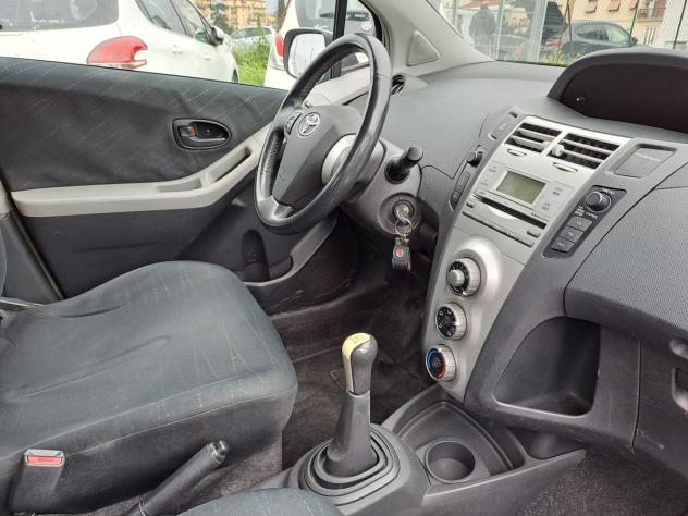Toyota Yaris 1.0 5 porte - Garantita - Foto 9