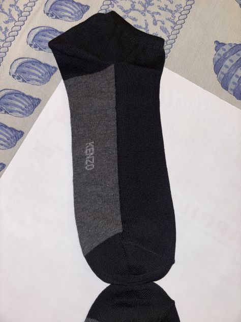 CALZE NUOVE FANTASMINI DA UOMO LEGGERE FIRMATE ORIGINALI:”KENZO”N’42-44 - Foto 10