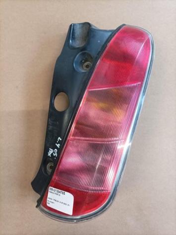 FANALE POST.D. 999-U1304785 Parti elettriche  Fanaleria  Fanali  Fanale est. post. d LANCIA - YPSILON - 01-07-2003 - 01-12-2011