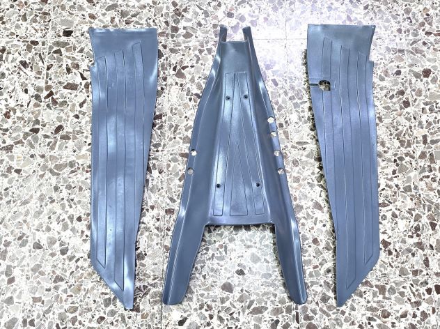 TAPPETINO (KIT COMPLETO) VESPA 50 V – HP