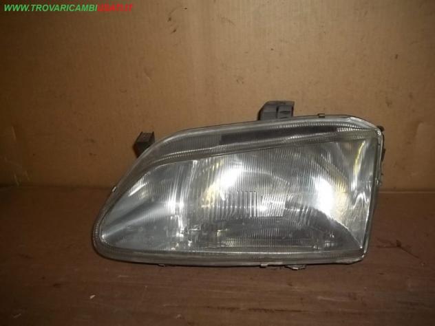 PROIETTORE S. RENAULT MEGANE (B/D/L/J64) 5p / Coach / Classic / Scenic Parti elettriche Fanaleria Proiettori Proiettore ant. RENAULT - MEGANE 5p /