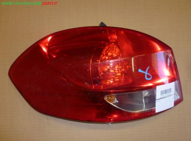 FANALE POST.S. RENAULT CLIO (K85) Sportour  Parti elettriche  Fanaleria  Fanali  Fanale post. sx. RENAULT - CLIO III SPORTOUR - 01-05-2009 - 01-03-201