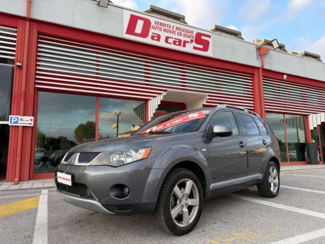 Mitsubishi Outlander 2.0 di-d Instyle dpf, 7 POSTI! - Foto 2