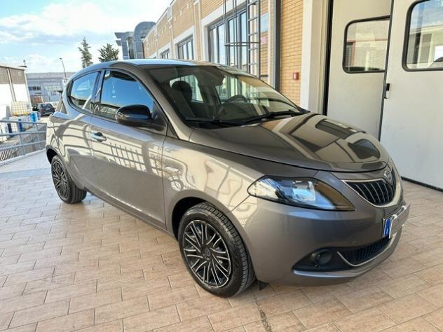 Lancia Ypsilon 1.0 FireFly 5 porte S&S Hybrid Gold - Foto 3