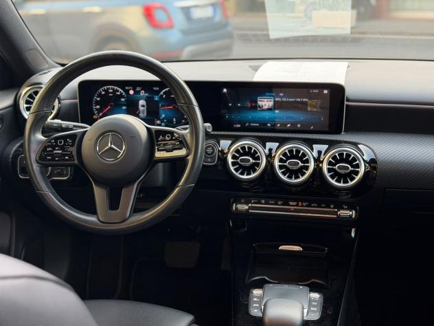 Mercedes-Benz Classe A A 200 d Premium - Foto 10