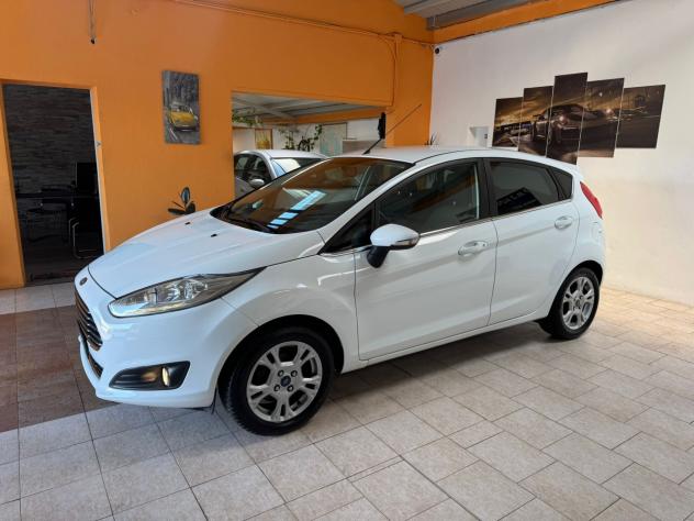 Ford Fiesta 1.0 EcoBoost 100CV 5 porte Black & White Edition - Foto 3