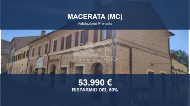 Immobile in asta di 91 m² in vendita a Macerata