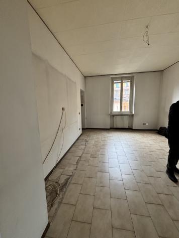 APPARTAMENTO di 4 vani e di 115 mq (PAVIA) rif. STAZIONE205 - Foto 2