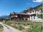 SALBERTRAND - LUMINOSO BILOCALE CON GRANDE TERRAZZO  IN VENDITA