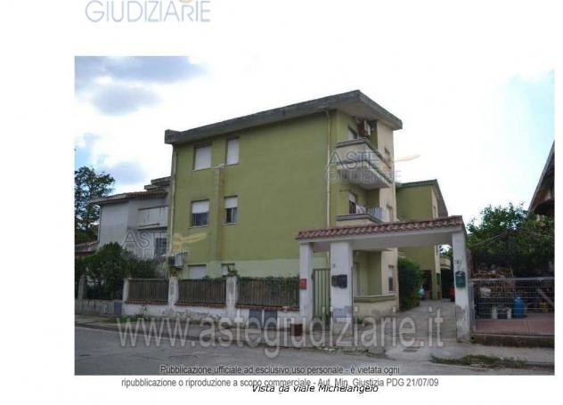 IMMOBILI-IMMOBILE RESIDENZIALE-viale Michelangelo n. 9
