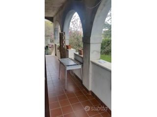 BOCCEA CASAL DEL MARMO BILOCALE ARREDATO CON TERRAZZO PRIVATO