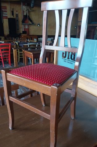 SEDIE IN LEGNO IMBOTTITE ROSSO