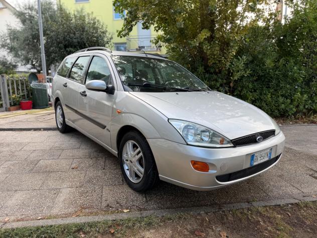 Ford Focus 1.8 TDDi cat SW Ghia - Foto 2