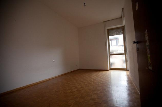 Appartamento di 170 m² con 5 locali e box auto in vendita a Gallarate - Foto 8