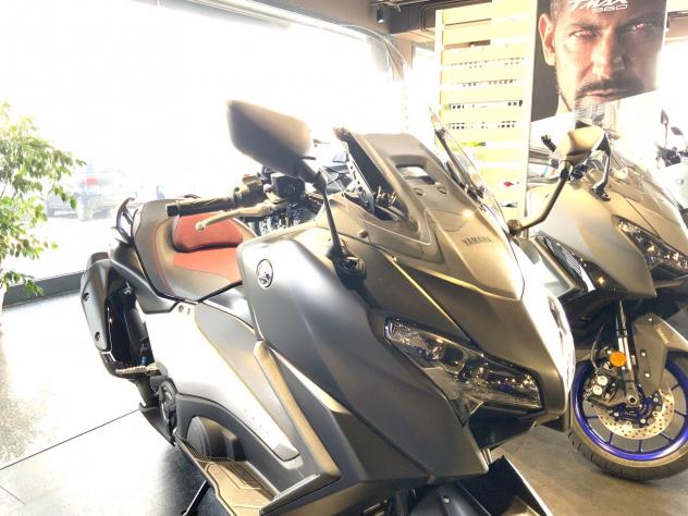 Yamaha T Max 560 SPECIAL 25 th - Foto 8
