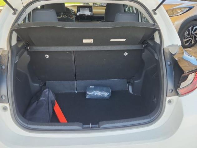 TOYOTA Yaris 1.0 5 porte Active rif. 23739159 - Foto 6