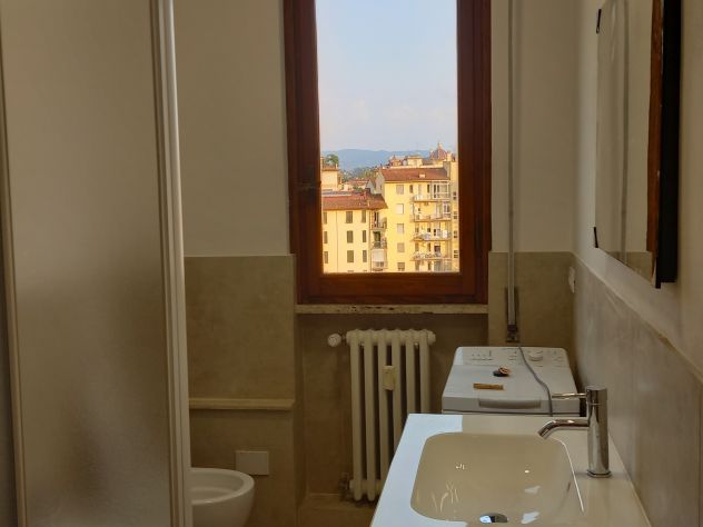 Appartamento ristrutturato affittasi a quattro studentesse - Foto 7